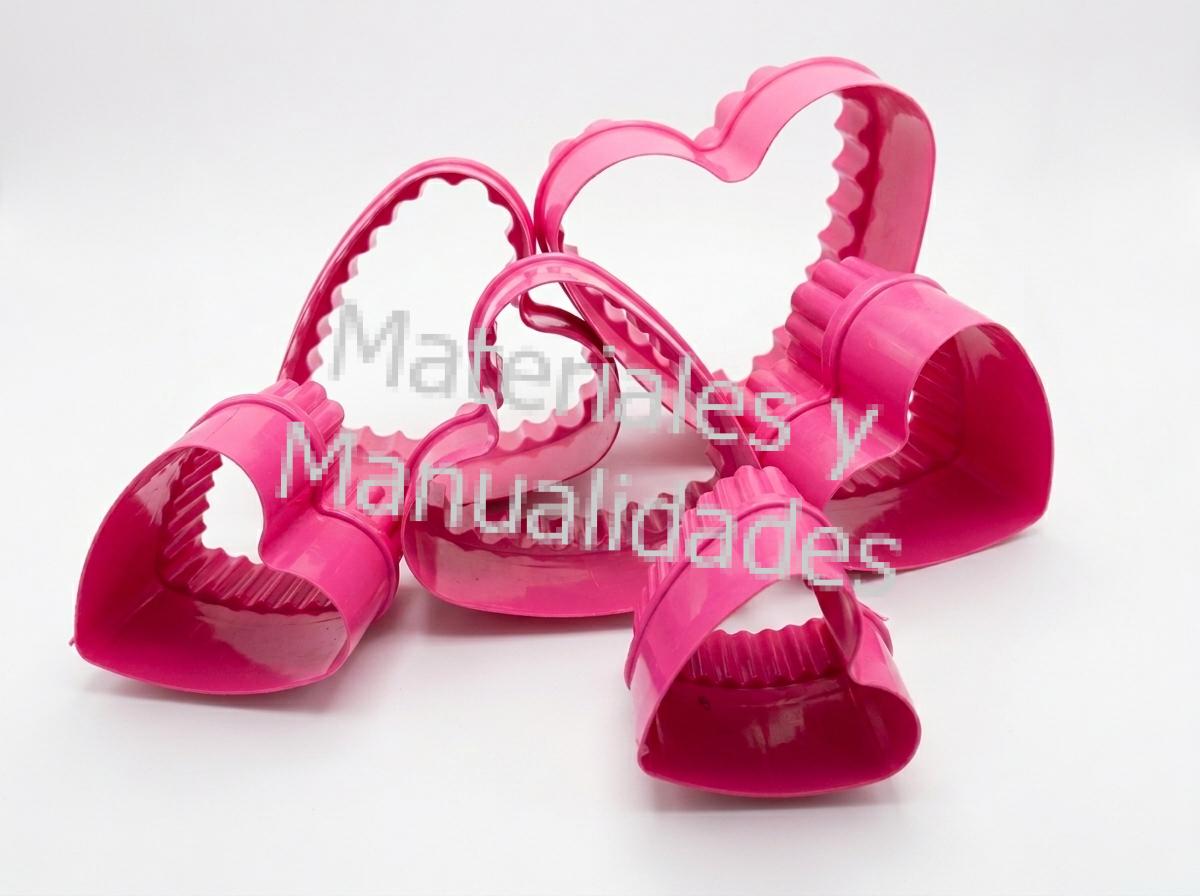 Molde plástico forma de Corazón doble función Para Alimentos Cortador 