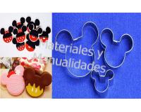 Cortador de galletas mickey mouse y decoración de fondant