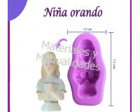 Molde silicona niña orando para masa flexible