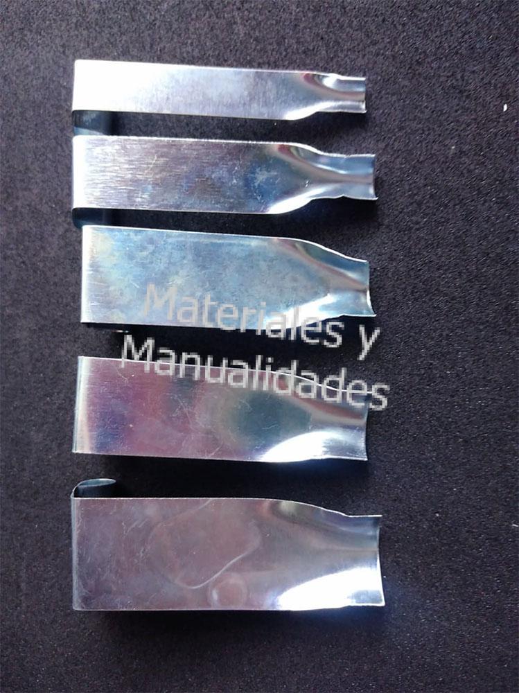 cortador de bocas metalico para muñecos en porcelanicron