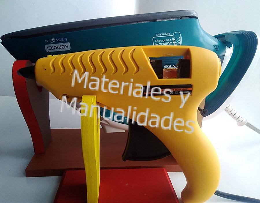 molde soporte en madera para pistola de silicona caliente